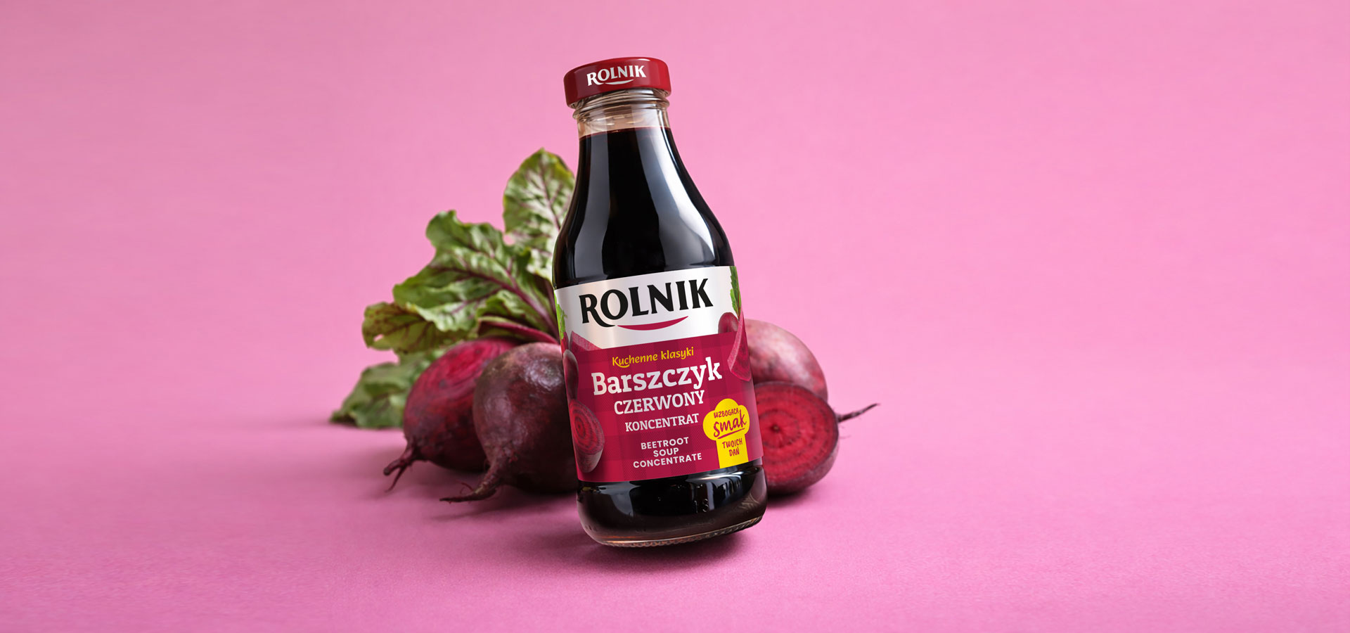 rebranding_marki_Rolnik - wizualizacja nowego opakowania barszczu z buraków otoczona swieżymi burakami